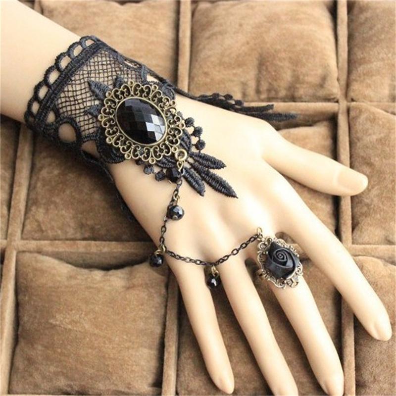 Hochwertige schwarze Spitze Armband Finger Hand Kette Harness Frauen Armband Metall