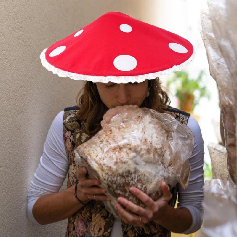 Elegant Lace Trim Mushroom Cap Party Hat For Cosplay Halloween Costume And Stage Performances with Soft NonWoven Fabric