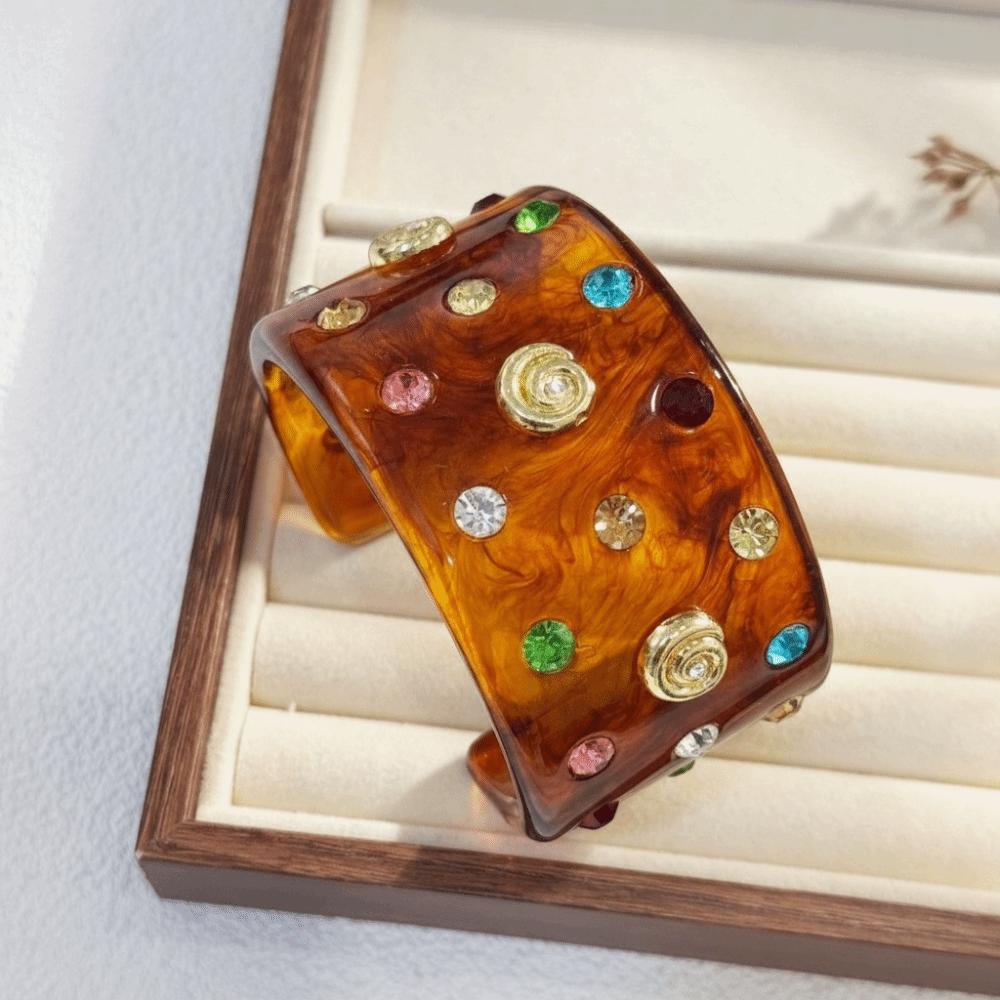 Exaggerated Shell Bracelets Resin Open Bracelet Vintage Beach Rhinestone Bangle  Girls Accessories