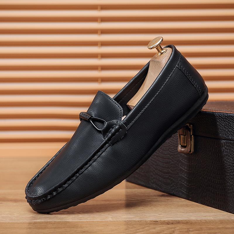

Men s New Bean bean Shoes Soft soled light lazy Flats Casual comfort loafers Versatile trendy Male leather shoes Homme 44