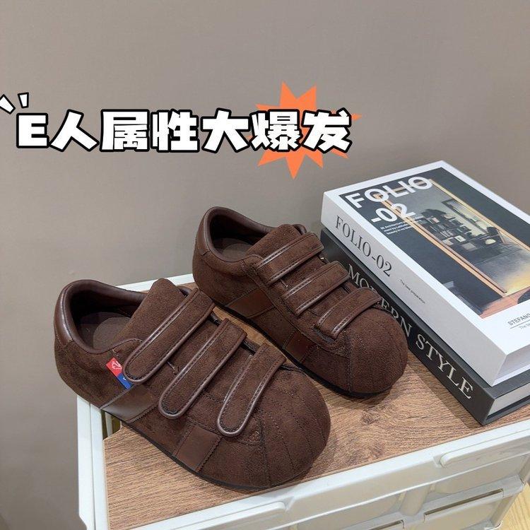 2025 new matte leather Velcro Kapibara big head casual board shoes Dexun shoes flat single shoes women
