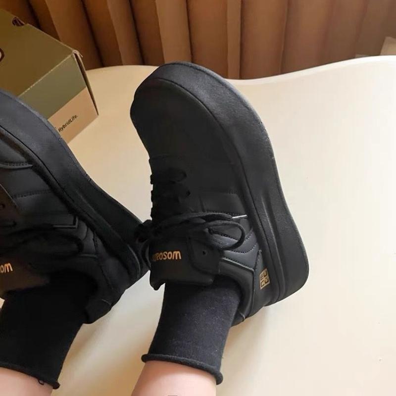 Black Big Head Bread Shoes for Women  Autumn/Winter New Student Thick Bottom Height Increasing Casual Board Shoes