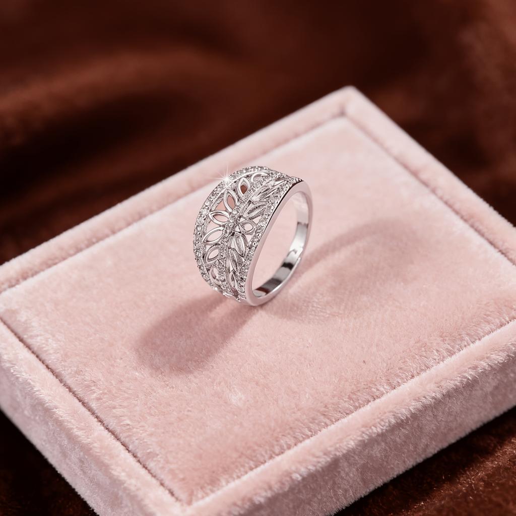 1pcs Elegant Hollow Pattern Women's Ring with Zirconia Stones The first choice for birthday and Valentine's Day gifts Full of sophistication