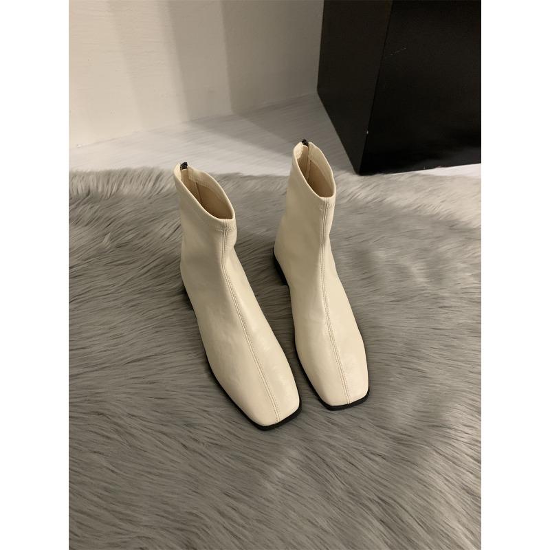 Herbst und Winter neue minimalistische weiche Leder quadratische Zehen vielseitige flache Martin-Stiefel Damen Reißverschluss hinten flache Sohle dünne kurze Stiefel