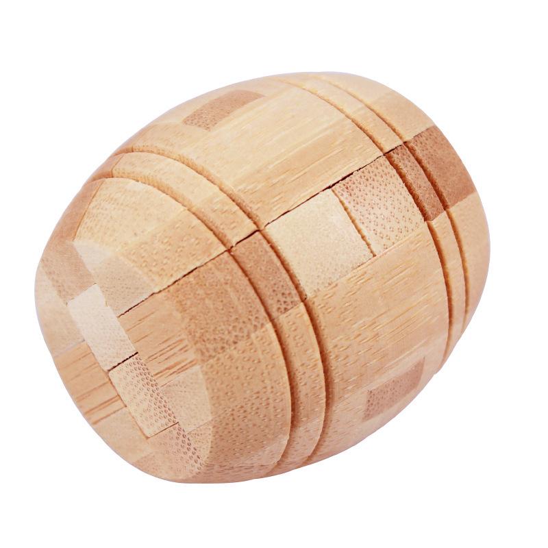 Mini Kongming Bamboo Lock: Compact 4.5 Cm Wooden Puzzle Toy for Intelligence and Dexterity Development.