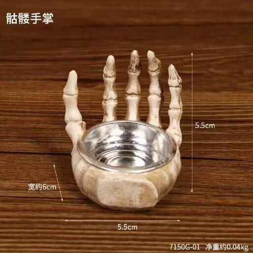 

Halloween Skull Candlestick Creative Ghost Hand Ornament Ghost Festival Arrangement Props Horror Atmosphere Skull Candlestick