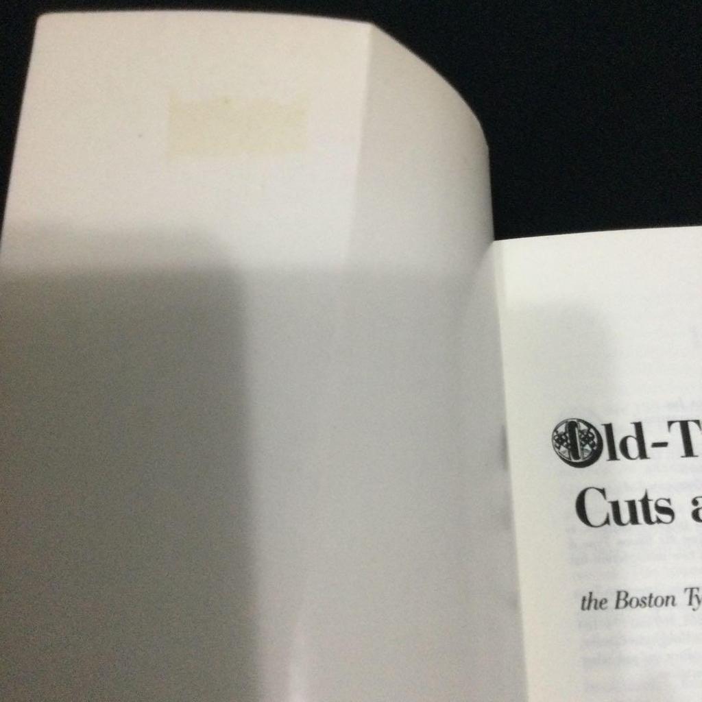 [USED] Typography, advertising, posters, illustrations, foreign books, design, alphabet, English