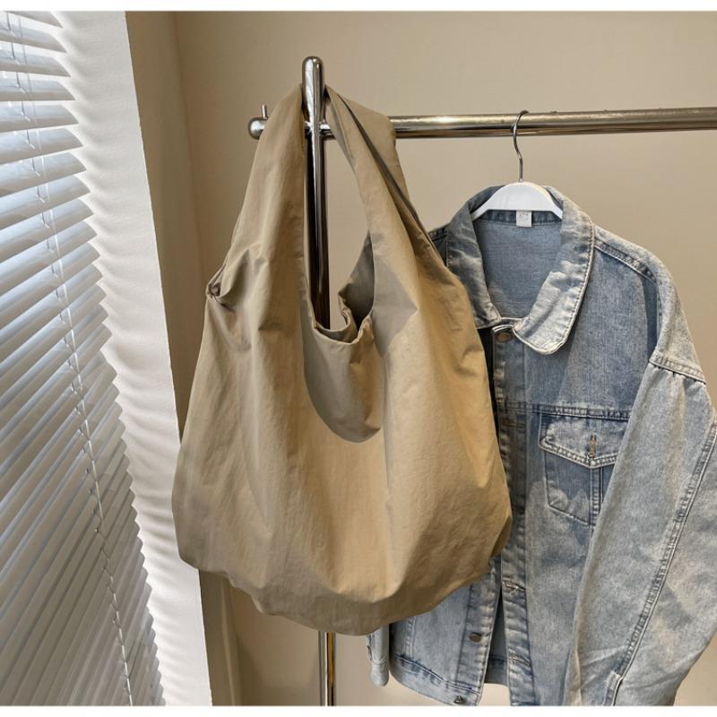 

Модная и повседневная сумка-тоут женская новая трендовая и универсальная сумка подмышку большой вместимости сумка на плечо для通勤 хаки