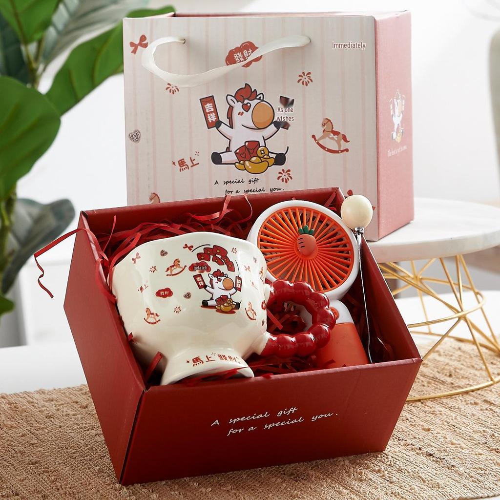 Hochwertige Cartoon-Keramiktasse Geschenk: Niedliches Mädchen-Design, Weihnachtssouvenir, Wasserbecher in Geschenkbox