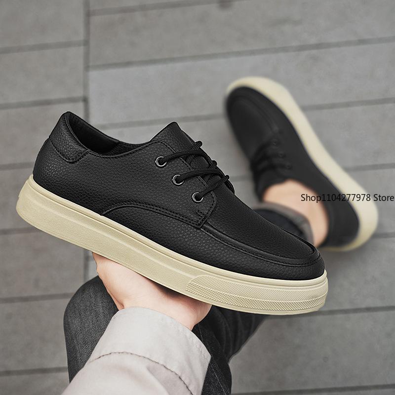 Fashion Men Barefoot Loafers Women Lightweight Casual Sneakers Non Slip Comfortable Boat Shoes Fashion Leather Shoes 2025 New