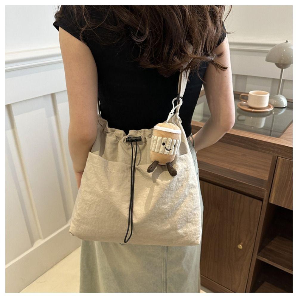 New Fashion Drawstring Shoulder Bag Travel Casual Nylon Tote Bag Waterproof Basic Style Crossbody Bucket Bag Women