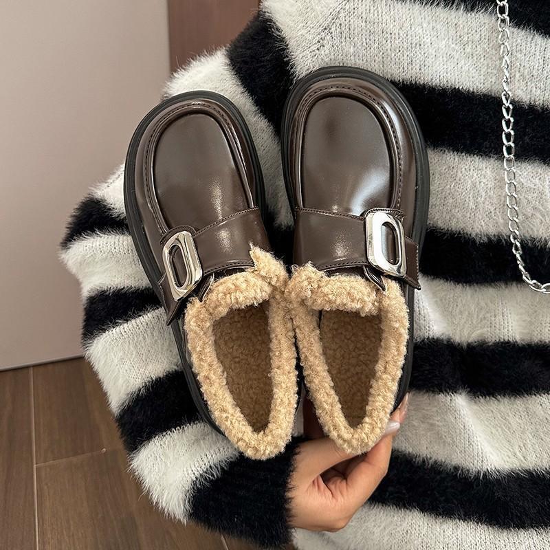 Black British style small leather shoes women's winter 2025 new Japanese uniform shoes platform sole one pedal velvet loafers