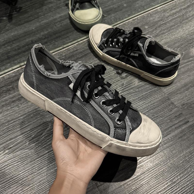 

Новые повседневные кожаные кроссовки на мягкой подошве, стиль ретро, спортивный повседневный, слегка грязные, X 39 чёрный