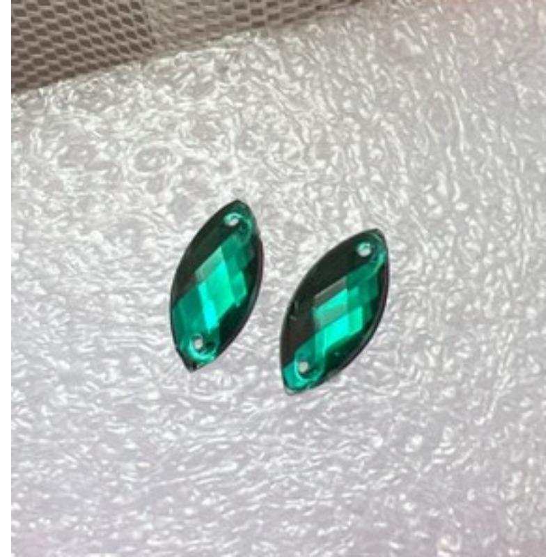 Handmade Beads Two Holes Flat Bottom Acrylic Drill Diy Costume Jewelry Accessories Horse Eye Shape Grid Surface Hand Sewing Drill Claw Drill Material