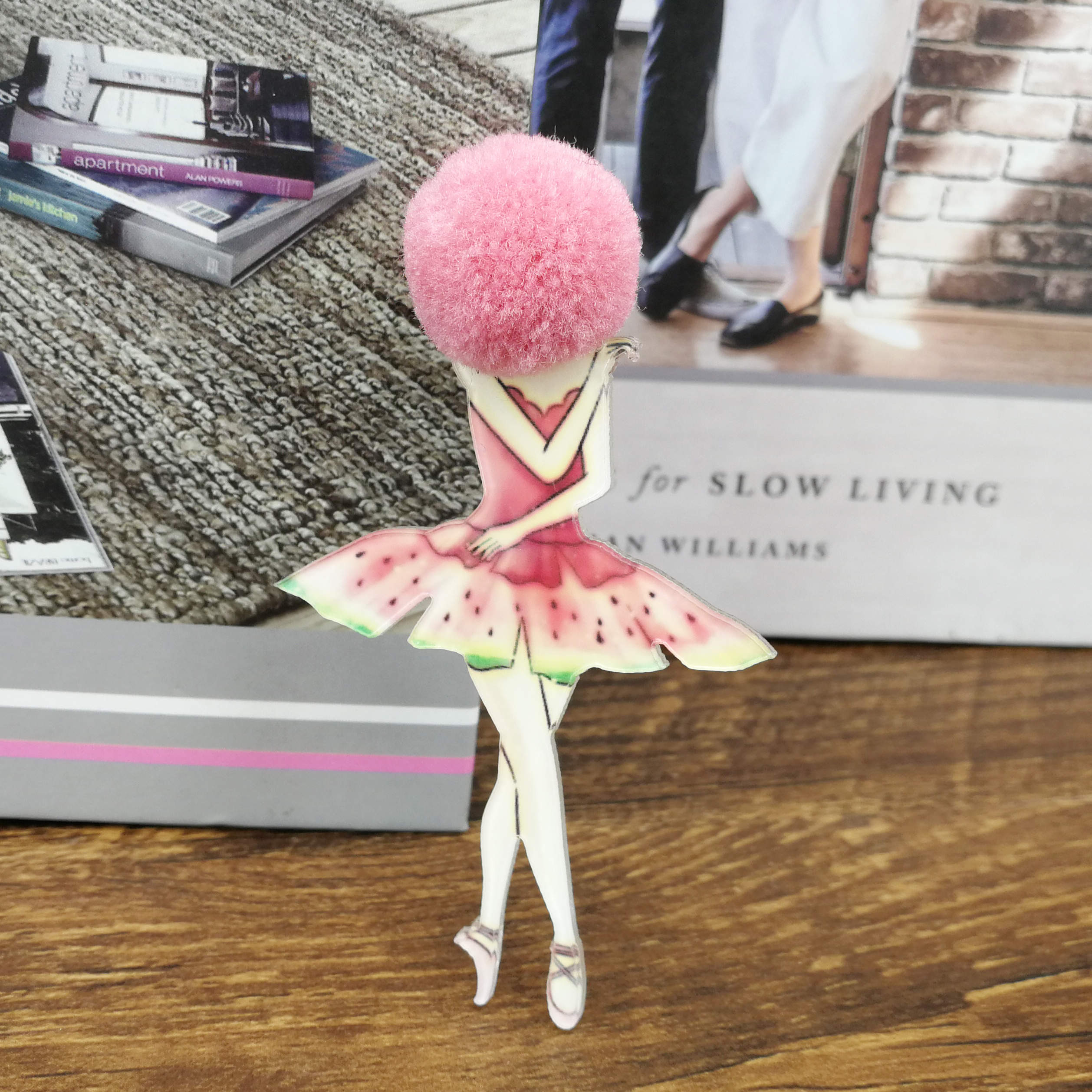 

New Cute Badges Pin Brooch T-Shirt Bag Pins DIY Sweater Coat Jewelry Accessories Arcylic Brooches for Woman Wool Ball Badges
