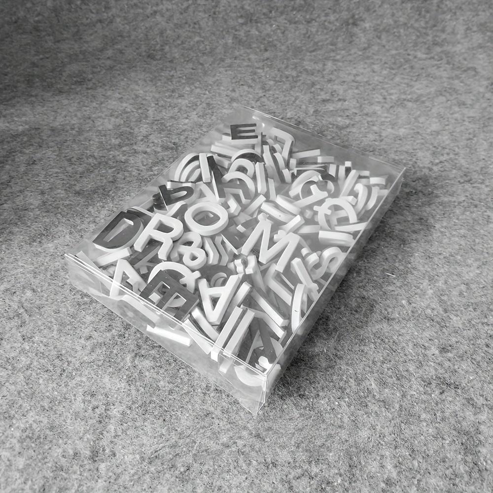 Magnetické kreativní samolepky s písmeny Jednoduchá magnetická lednice Kreativní černobílá písmena