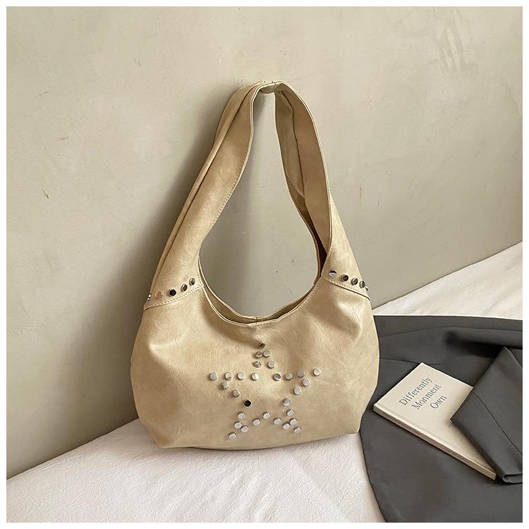 2025 Autumn New Texture Retro Rivet Shoulder Armpit Bag European and American Fashion Large Capacity Fashion Bucket Bag