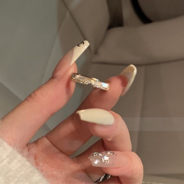 Light Luxury Exquisite Celebrity Zircon Shell Letter Ring Female Ins Niche Design High-end Fashion Stacking Ring