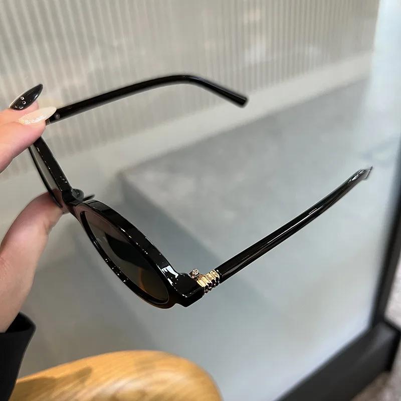 Fashion Korean Sweet Cool Spicy Girl Sunglasses for Women Men  Retro Oval Fashion Eyewear