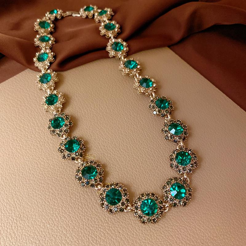 

Винтажное ретро ожерелье класса люкс для женщин - эффектное украшение в европейском и американском стиле