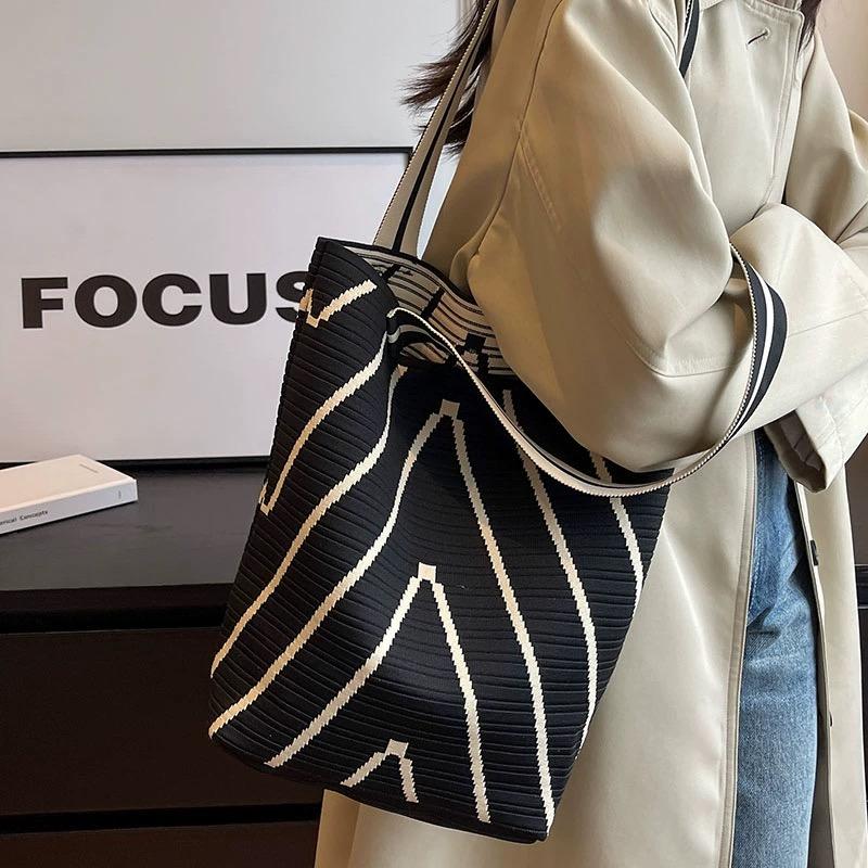 Wellenstreifenmuster Häkeltasche mit Henkel für Damen Literarische Netztasche Große Umhängetasche Mode