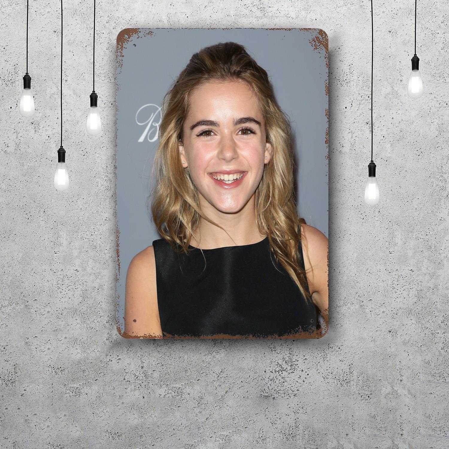 

kiernan shipka actor Retro Vintage Tin Sign Poster Decorative Plaque Metal Plate Wall Decor 20x30cm（7.8x11.8inch）
