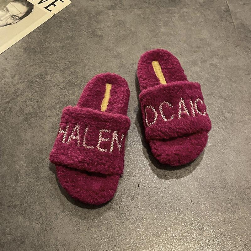 High-end letter fluffy slippers for women in the summer of 2025, new models can be worn outside, comfortable thick-soled heightening one-word slippers