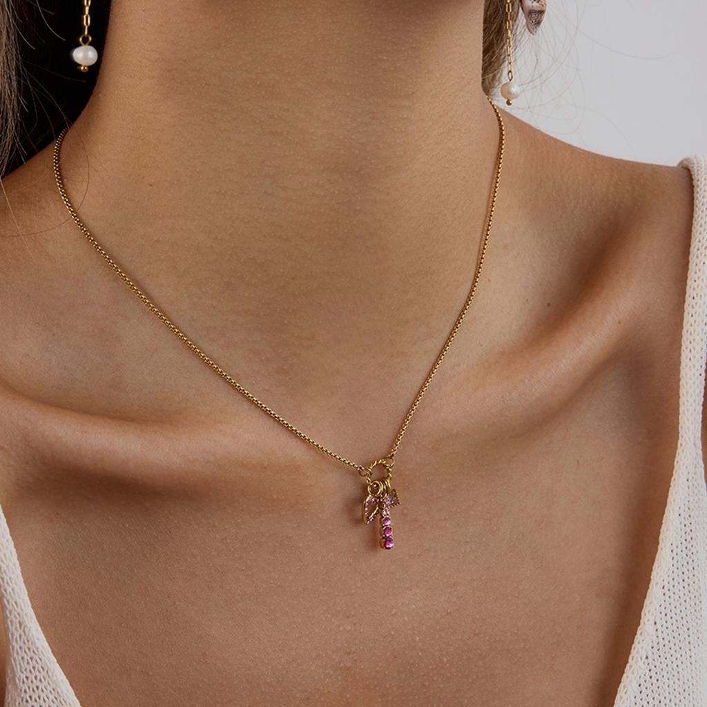 Youthway Rosa Zirkonia Herz Anhänger Halskette Edelstahl Zarter Schmuck Temperamentvolle Elegante Anhänger Halskette