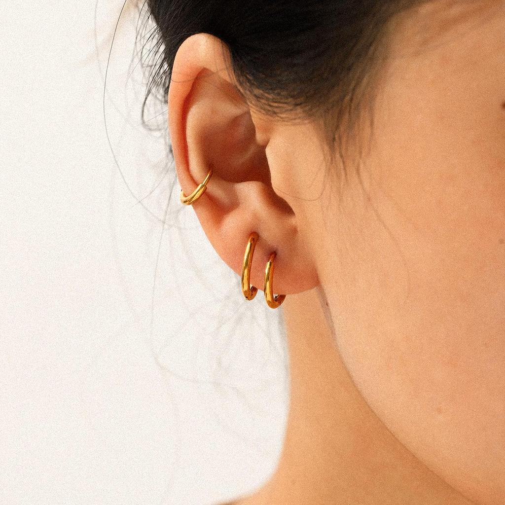 18k Gold Stainless Steel Hoop & Ear Cuff Set - European & American Style, Simple & Versatile Titanium Steel Jewelry.