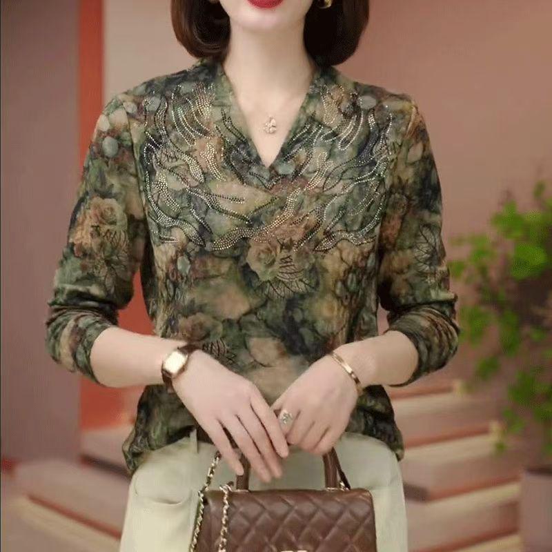 Velour Floral V-Neck Long Sleeve Plus Size Women s Top for Middle-Aged/Elderly 4XL