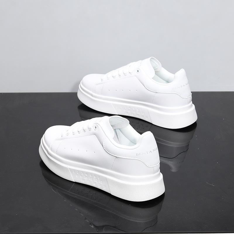 

McQueen spring and summer breathable casual board shoes sports thick sole inner height increase small white tide shoes FG 39