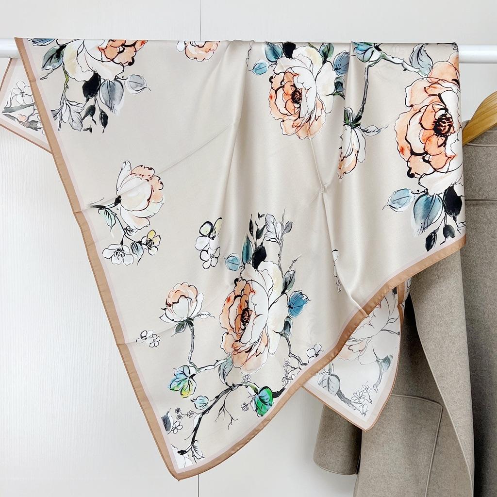Light Luxury Chinese Style Thorny Rose Printed Mulberry Silk Silk Scarf Women'S High-End Temperament 100% Silk Plain Satin Square Scarf
