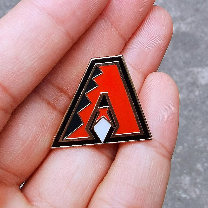 Metal Badge Button Brooch: Boston Red Sox, New York Yankees, Los Angeles Dodgers Magnet