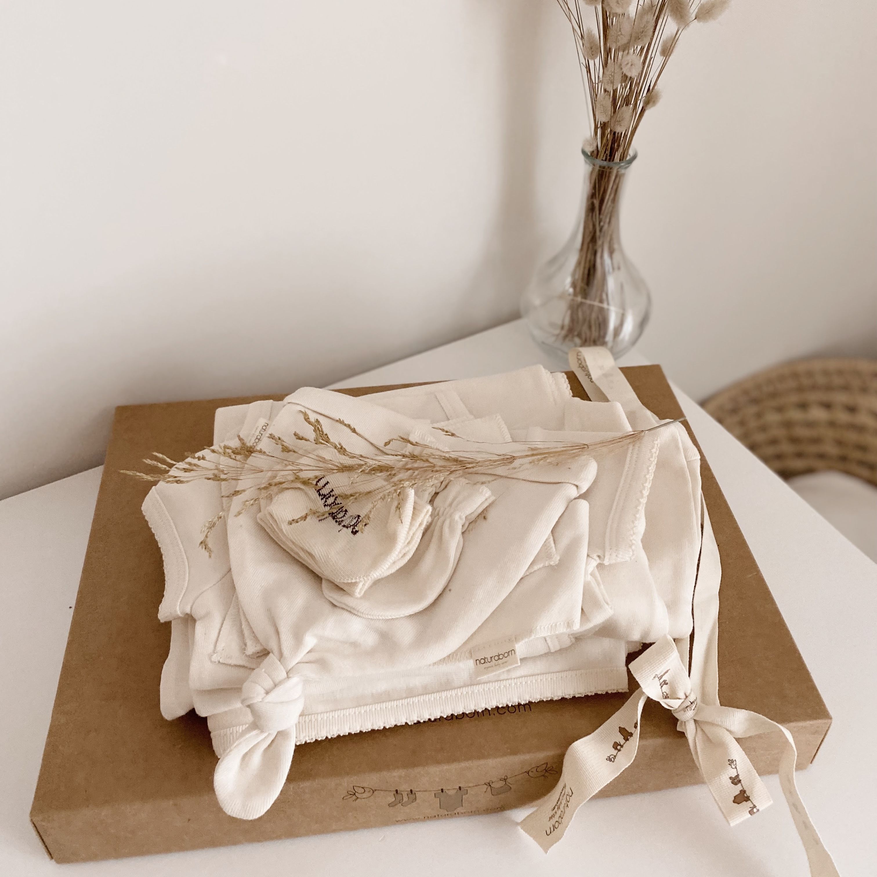 

Naturaborn Сертифицированный GOTS органический подарочный набор для новорожденных девочек, 7 предметов