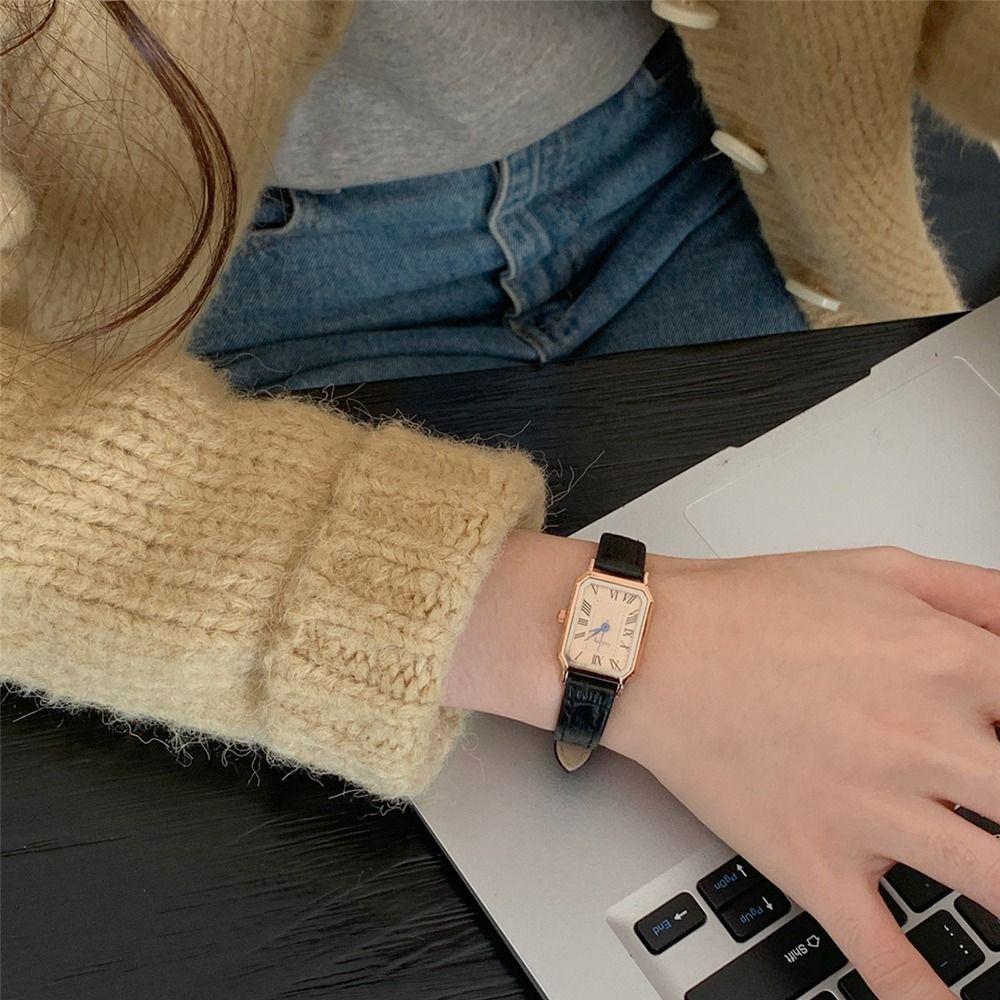 Elegant Women's Wrist Watch Exquisite Vintage Female Clock  Clothing Accessories