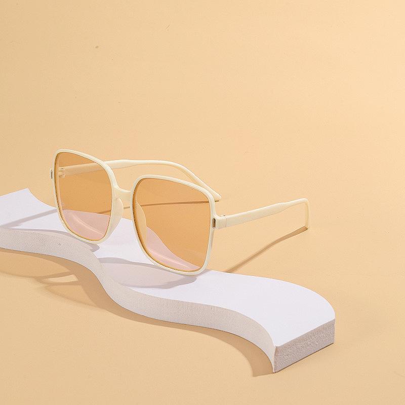 New Women'S Large Frame Square Sunglasses Women Fashion Transparent Film Sun Glasses Summer Trend Eyewear Uv400