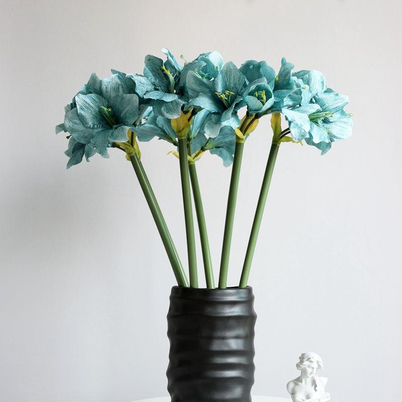 Simulation silk flower ornament, flannel simulation Clivia fake flower home furnishing hotel soft floor flower arrangement material Zhu Dinghong