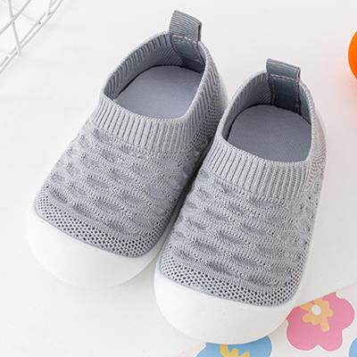 Sapatos de bebê para criança pequena antiderrapantes de sola macia sapatos de bebê respiráveis sapatos tipo meia de um pedal meninos e meninas