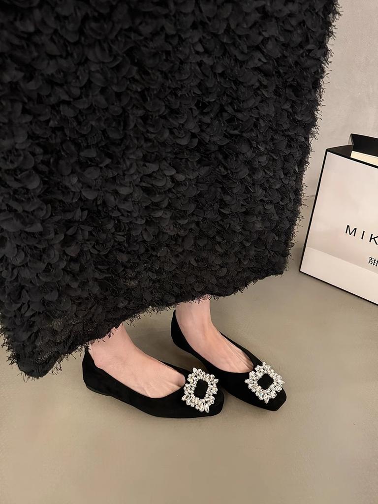 Mode Flatskor för kvinnor 2025 Vår och Höst Svarta Strass Nya Fyrkantiga Tå Loafers Plus Size Damskor 44 42 43
