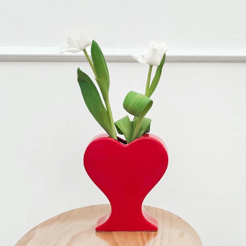 

Ceramic Vase Heart-shaped Pink Hearts Porcelain Handicraft Ornaments Flower Vase Flower Arrangement Accessories Home Decoration