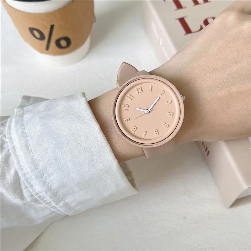 

Fashion Simple Women Quartz Watch Ins Student Man and Woman Style Round Leisure Vintage Wristbatch Relogio Feminino Reloj Mujer кофейный