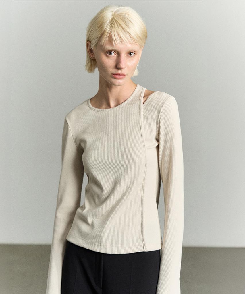 RE RHEE Cut Out Layered Top Cream