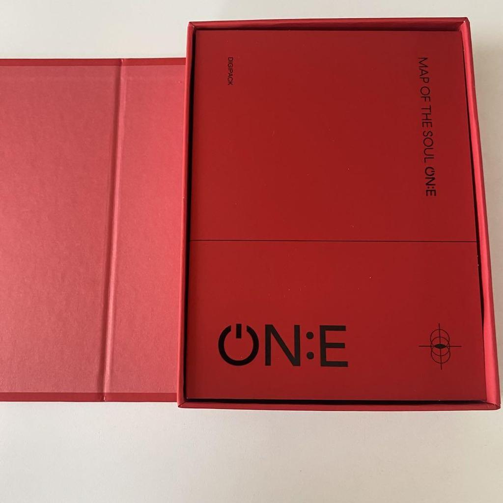 [USED] BTS MAP OF THE SOUL ON:E Box Set