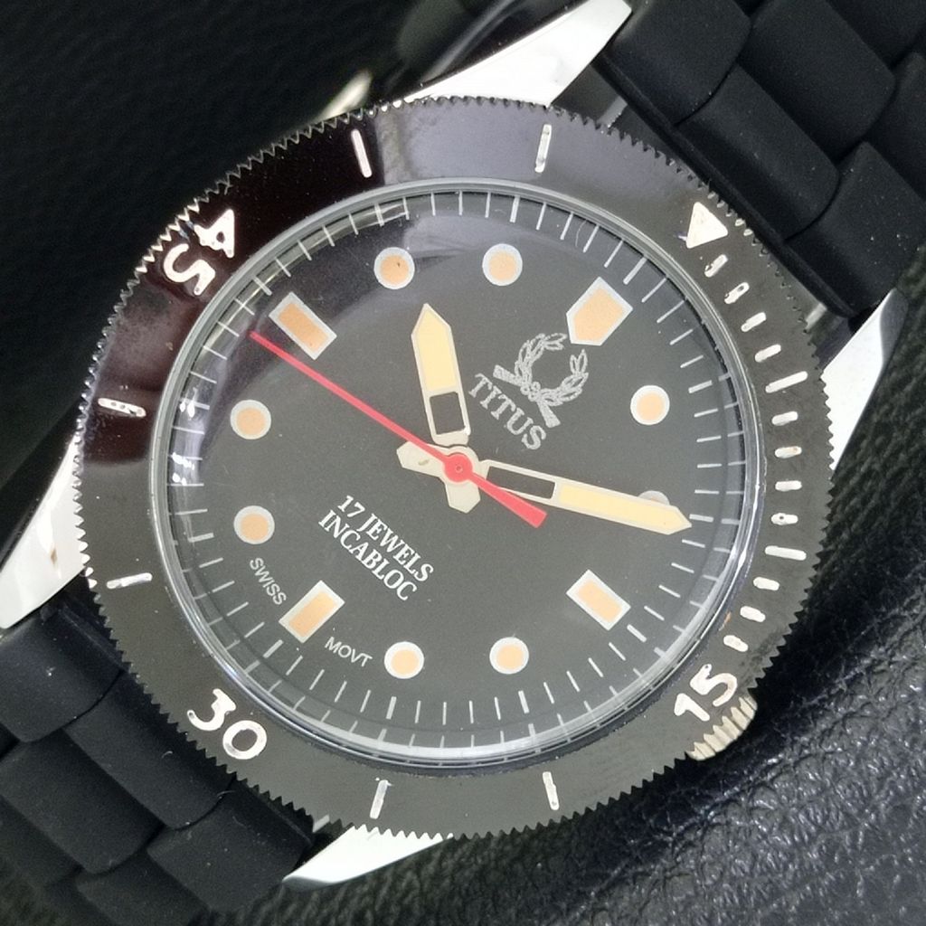 

SWISS 40MM TURNABLE BEZEL TITUS HAND-WINDING MENS BLACK DIAL WATCH a431344-2 R106-a431344