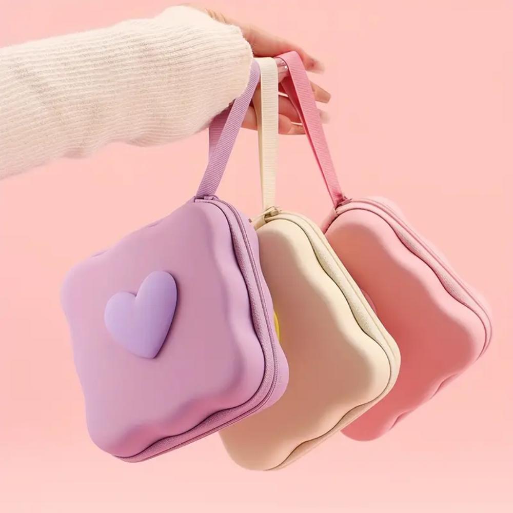 Charger lid storage bag, cute 3D heart-shaped wave design charger protector travel storage box, headphone cable protector cable