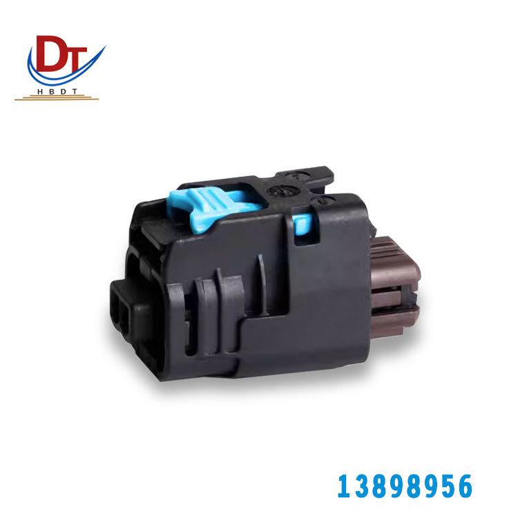 Automotive Wiring Harness: 2-Pin Electronic Connector with Black Plastic Sheath. 13898956 Sheath