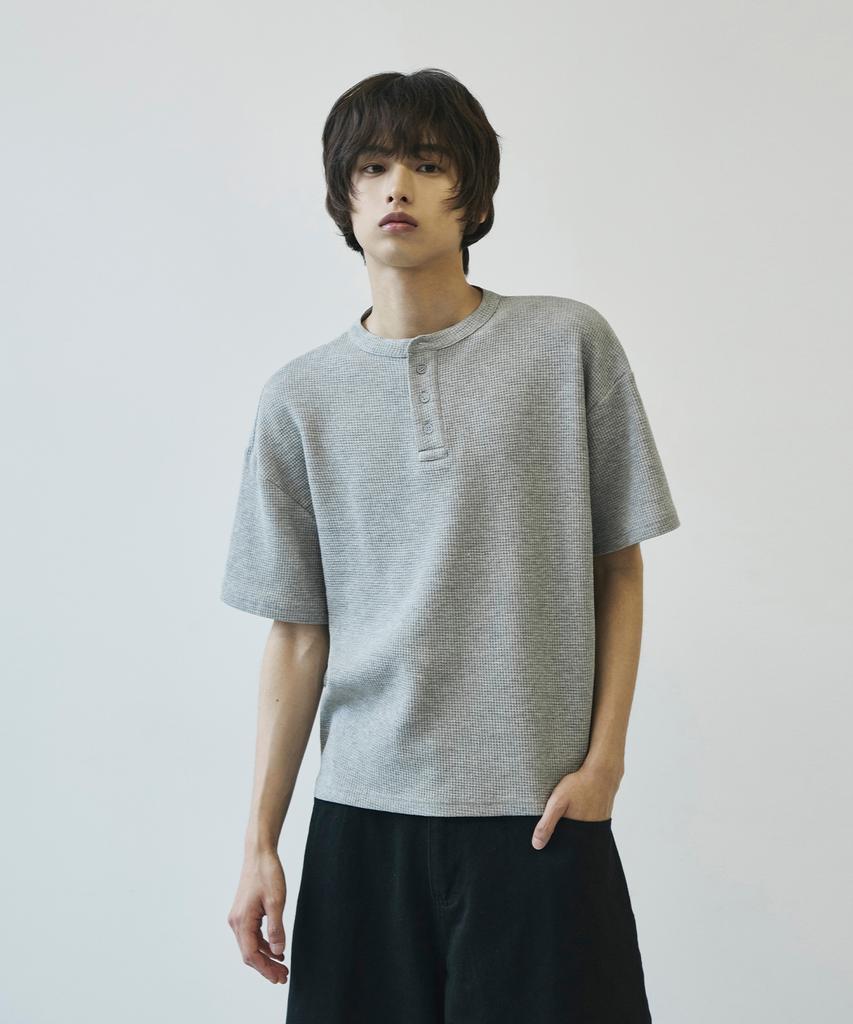 SIGNATURE Crop Waffle Henley Neck Short Sleeve T-Shirt [3 Colors]