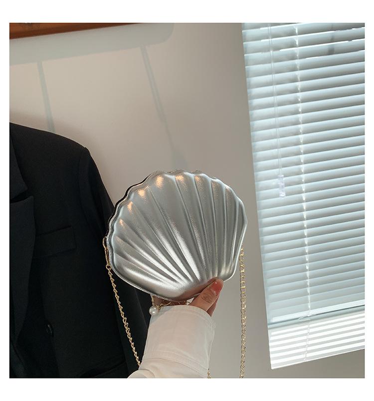 Simple Shell Bag 2025 New Women's Fashion Ins Texture Trend Chain Crossbody Small Bag Patent Leather Scallops