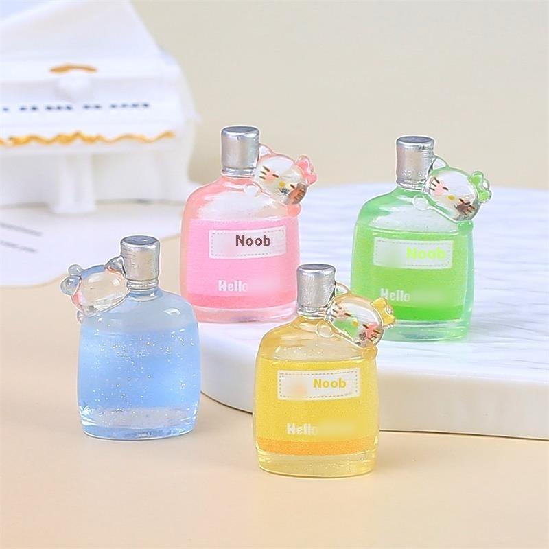 5 Stück Puppenhaus Miniaturen Hello Kitty Getränkeflaschen Modelle Kt Mikro Landschaft Ornamente Deko Rollenspielzeug DIY Zubehör