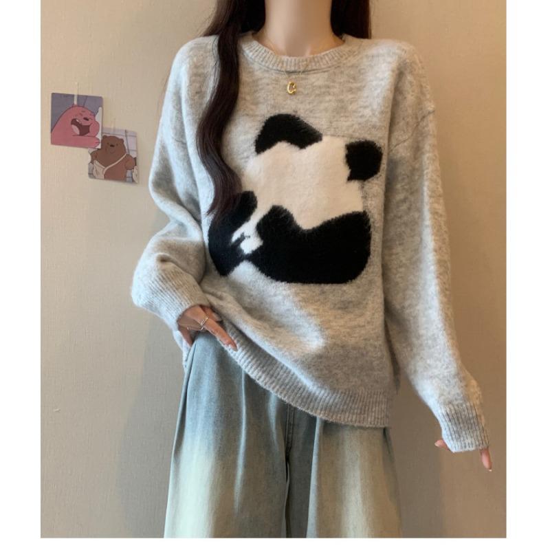 Women's Panda Jacquard Crewneck Sweater for Loose Autumn and Winter Style Slouchy Base Knit Top